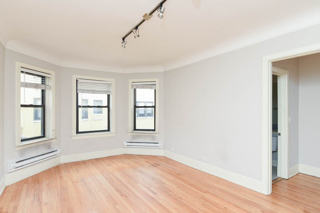 Building Photo - 2328.5 N Rockwell St