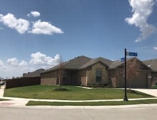 Building Photo - 2301 Carrier Dr