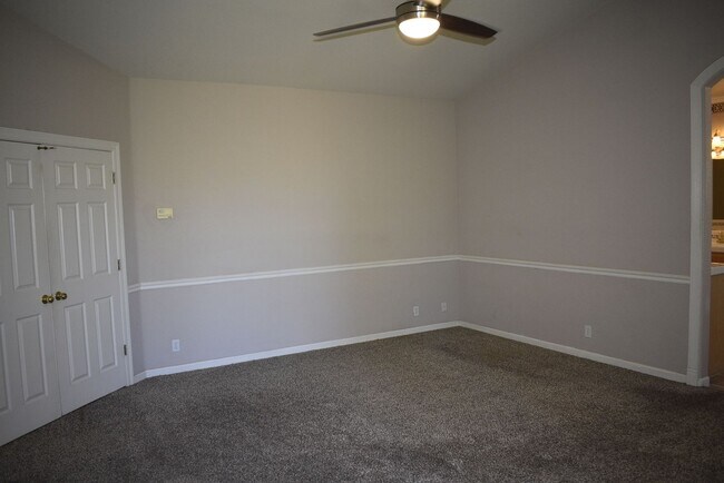 Building Photo - 5310 Humboldt Dr