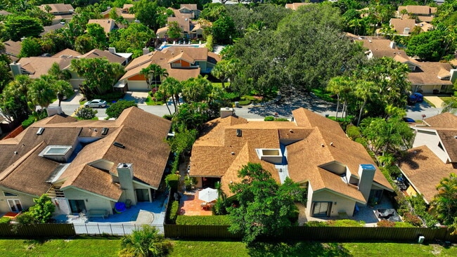 Building Photo - 7745 Stanway Pl