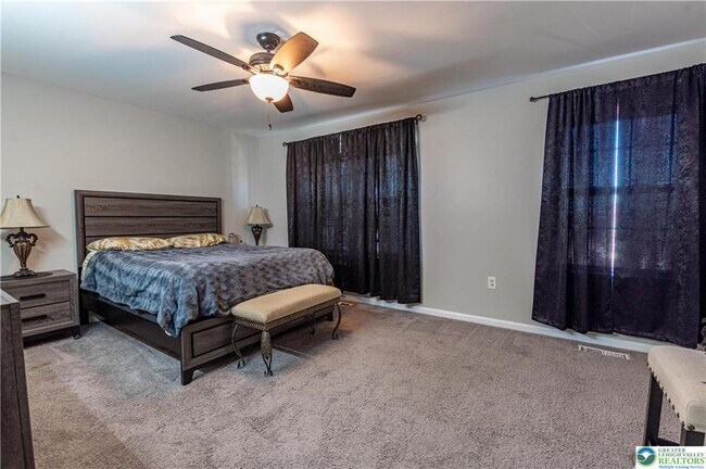 Building Photo - 2512 Gila Dr