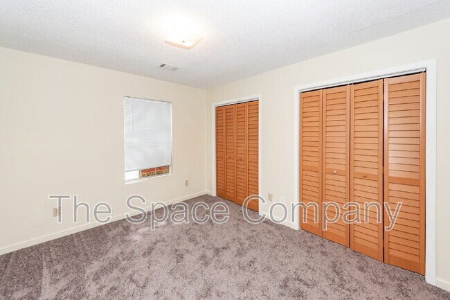 Building Photo - 2020 Coldspring Dr