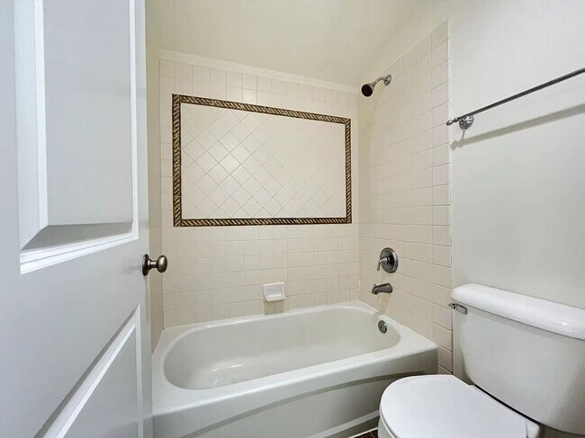 Building Photo - 1428 NW 59th St