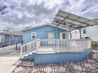 Building Photo - 525 W El Norte Pkwy
