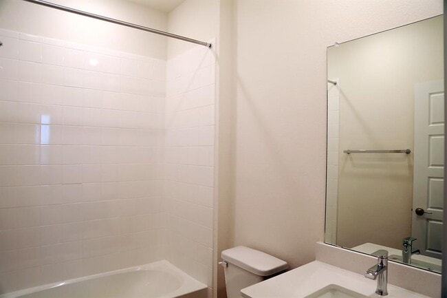 Building Photo - 14012 Lubeck Dr