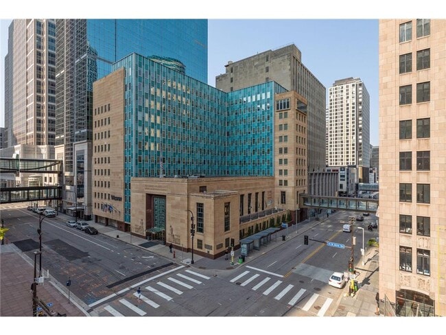 Building Photo - 601 S Marquette Ave