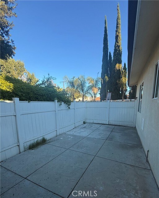 Building Photo - 13240 Archwood St