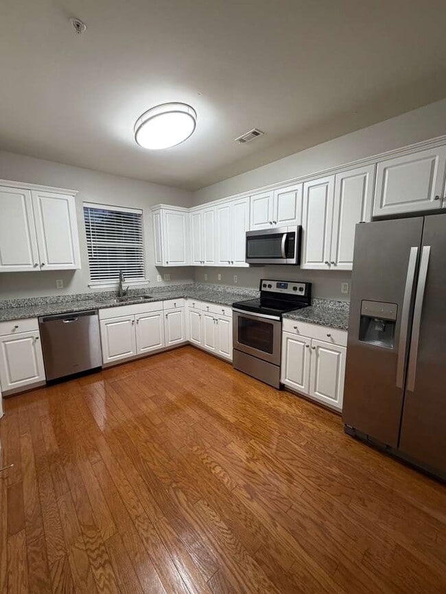Building Photo - 4492 Great Oak Dr