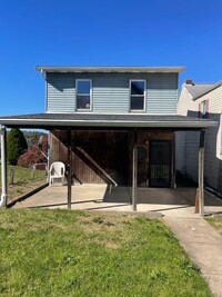 Building Photo - AVAILABLE NOW!! 3 BED 1 BATH SINGLE FAMILY...