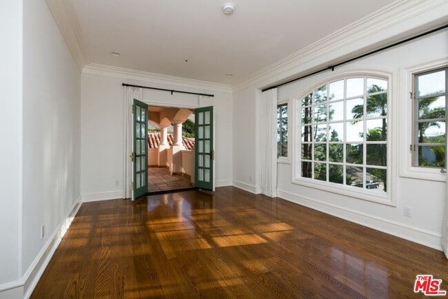 Building Photo - 1450 Cuesta Linda Dr