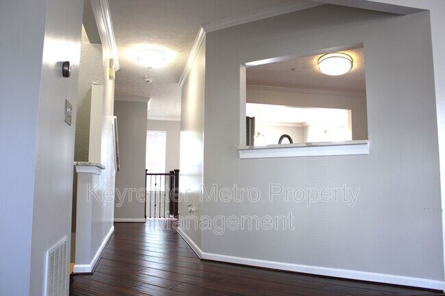 Building Photo - 9900 Prince Royal Pl