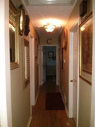 Building Photo - 20 Sunrise Cir