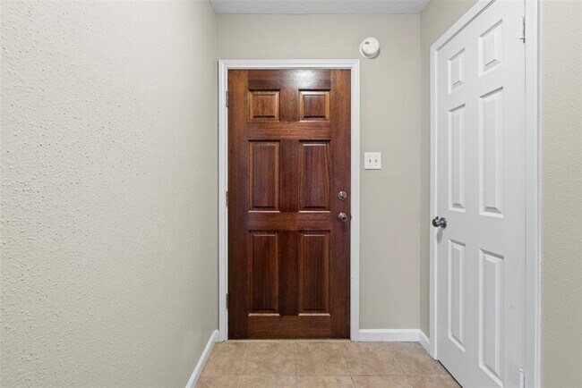 Building Photo - 4702 Owens Creek Ln