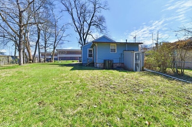 Building Photo - Charming 3-Bedroom Home Near Forest Manor Elementary!