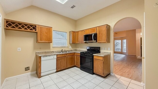 Building Photo - 17326 Harmony Hill Dr