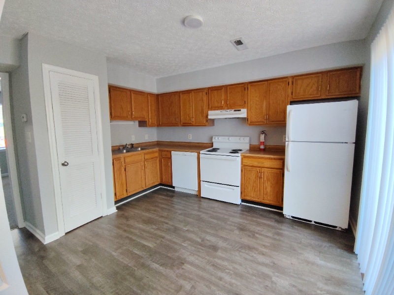 Building Photo - 54 Ferguson Dr