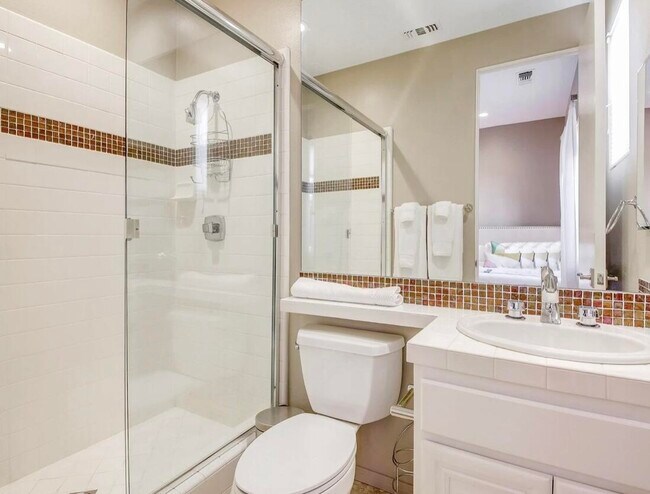 Building Photo - 81045 Golf View Dr