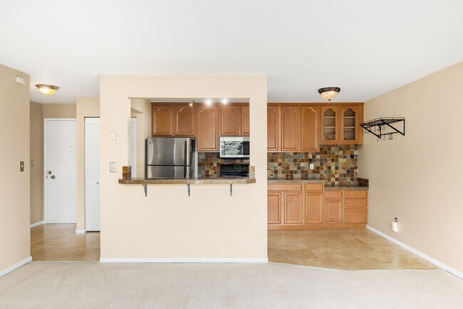Building Photo - Waterfront Serenity: 1 Bedroom 1 Bathroom Luxury Living with Dock Access