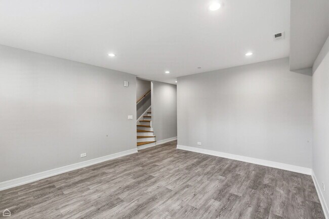 Building Photo - 2718 Budd St