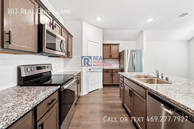 Building Photo - 103 Real Quiet Ln