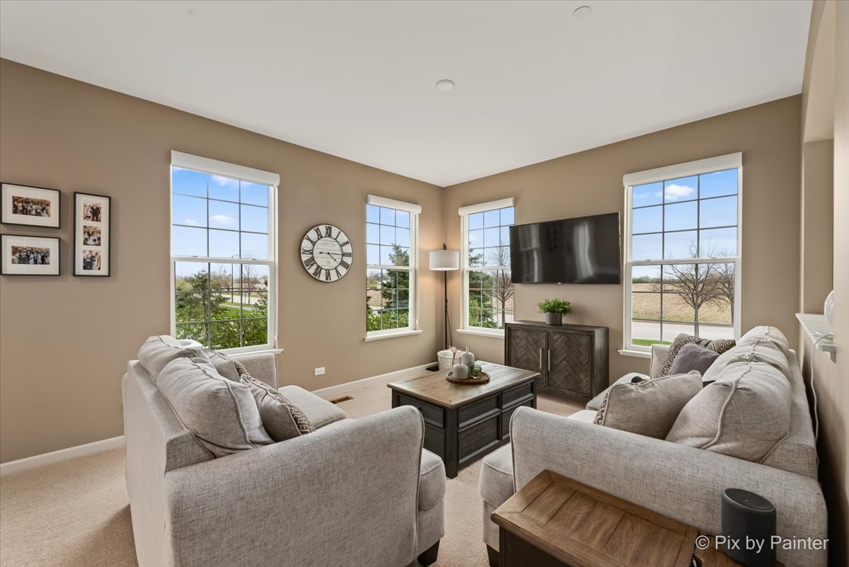 Building Photo - 10097 Cummings St