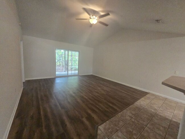 Building Photo - Brick Duplex 3/2 Home on Grandview