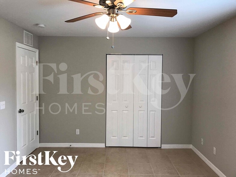 Building Photo - 6168 Lomax St