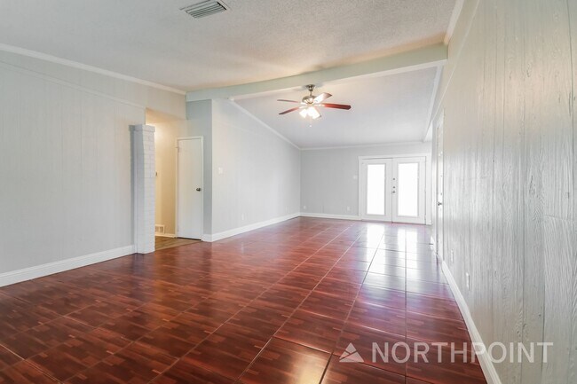Building Photo - 3 BR/2BA | Newly Renovated Single Family Home | With Garage| Spacious Layout & Modern Upgrades!