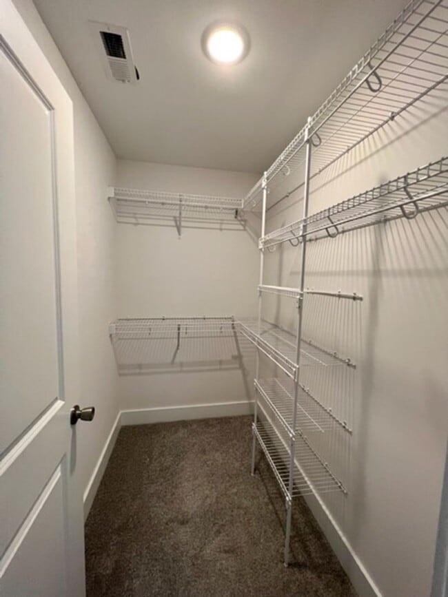 Building Photo - New Construction Weaverville Rental