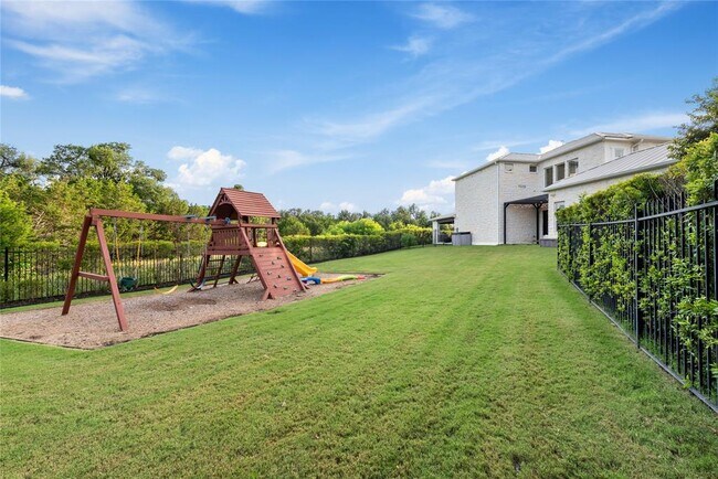 Building Photo - 716 Crestone Stream Dr