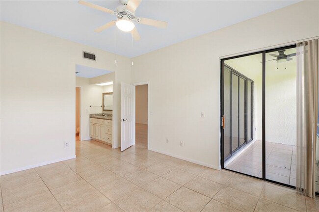 Building Photo - 7535 La Paz Blvd