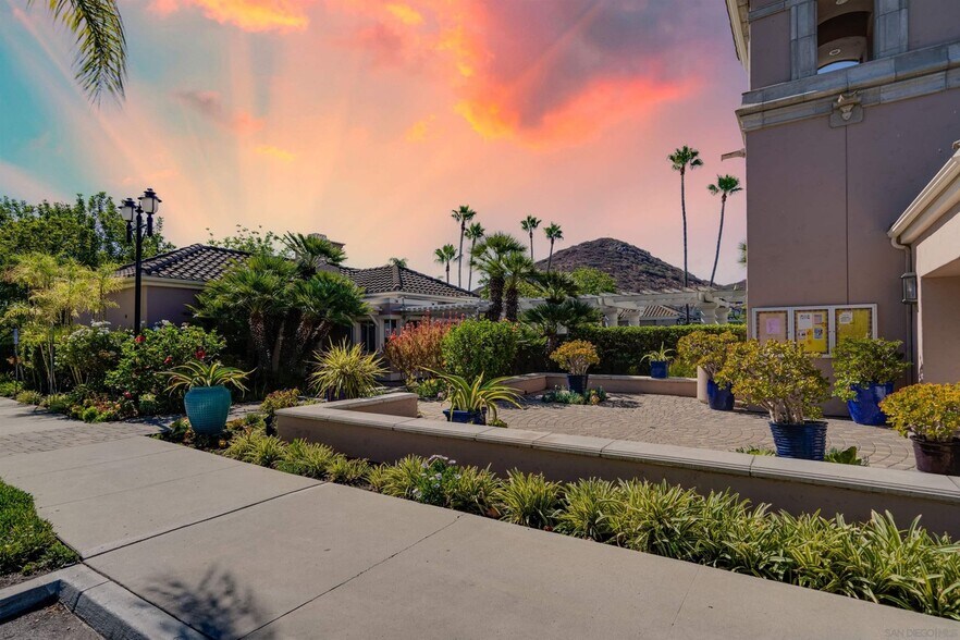 Building Photo - 18826 Caminito Cantilena