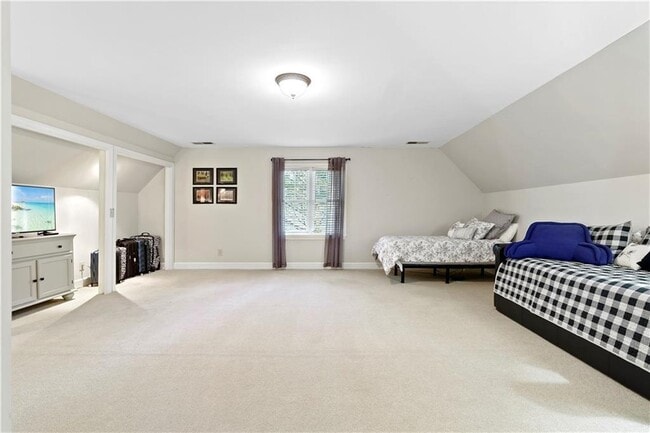 Building Photo - 3294 Brackenridge Trail NW