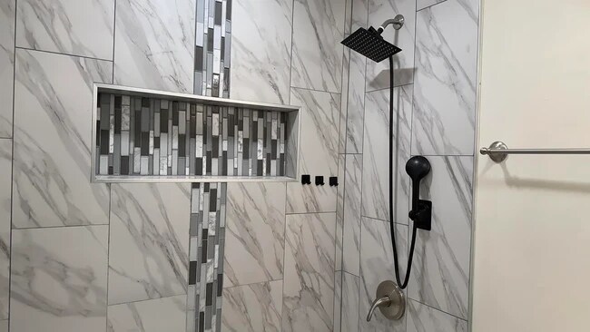 Building Photo - 1310 Orchard Dr