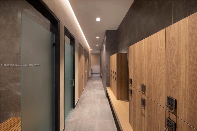 Building Photo - 16385 Biscayne Blvd