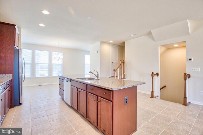 Building Photo - 127 Keller Ct