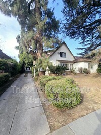 Building Photo - 1705 Fremont Ave