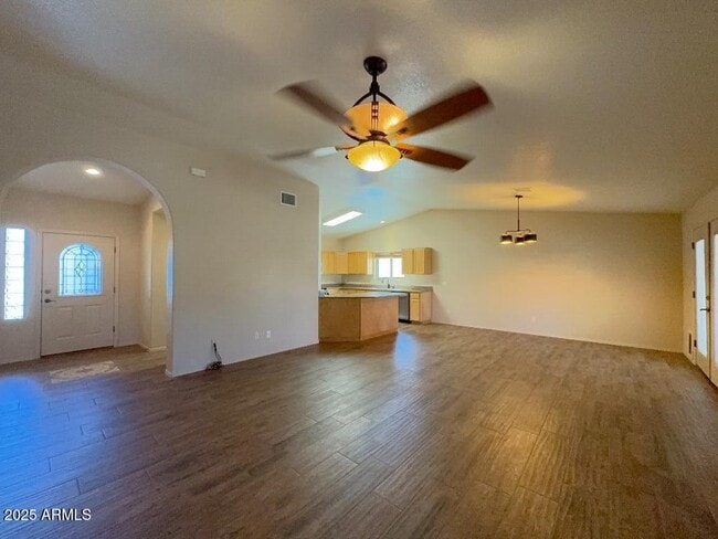 Building Photo - 3858 Plaza Margarita
