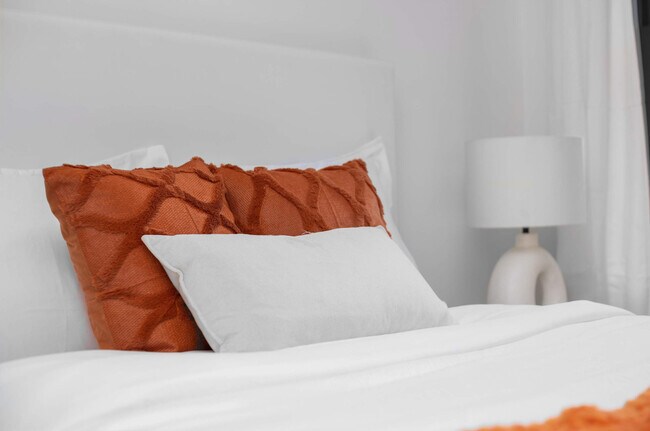 Building Photo - 354 Bowery-SI ID1035000P