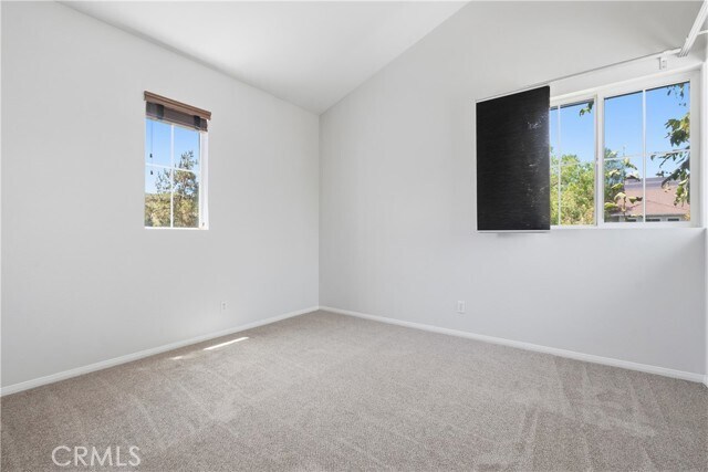 Building Photo - 15 Platinum Cir
