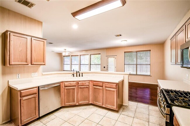 Building Photo - 8334 Liberty Walk Dr