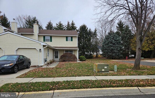 Building Photo - 17 Exeter Ct