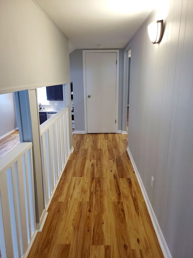 Building Photo - 357 Gilmore St