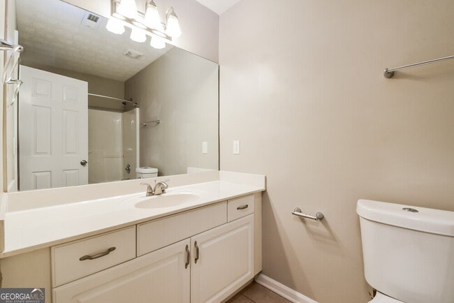 Building Photo - 5160 St Claire Pl