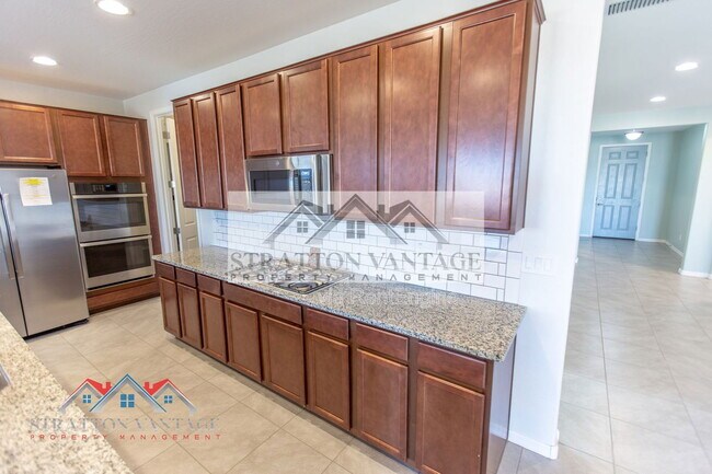 Building Photo - 22486 E Russet Rd