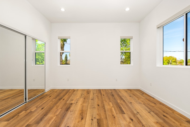 Building Photo - 4927 1/2 Kester Ave