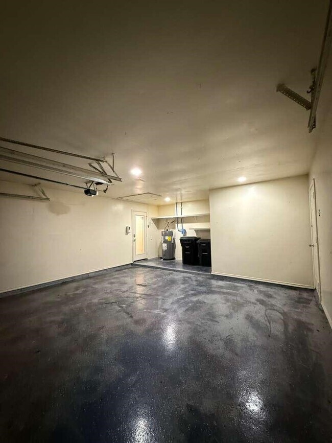 Building Photo - 22538 Market Square Ln