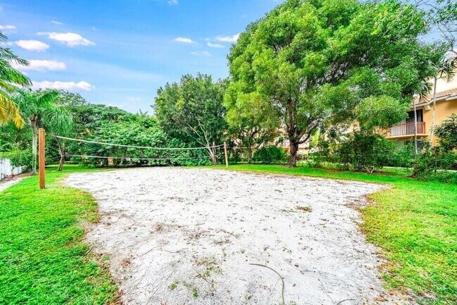 Building Photo - 1275 Crystal Way