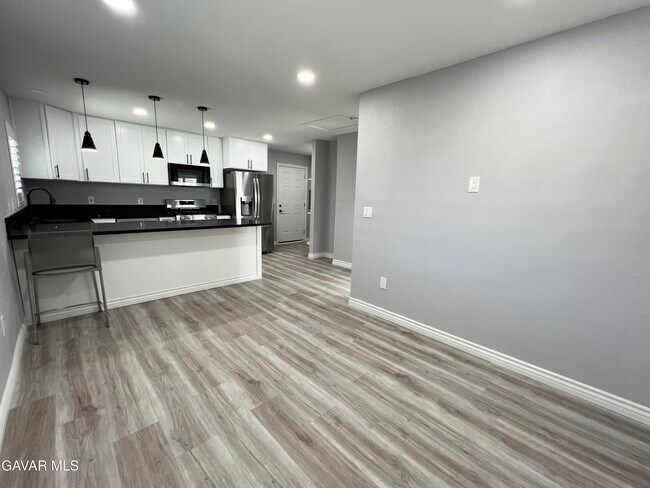 Building Photo - 6438 Shayna Ct