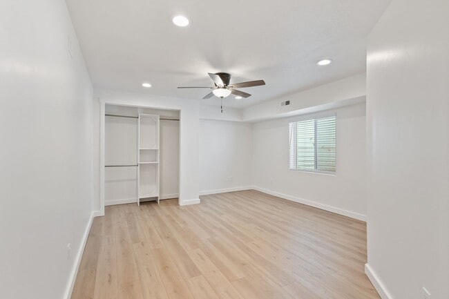 Building Photo - 4 bedroom/4 bathroom Home in Herriman!